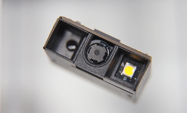 二维码识读器嵌入轻薄型手持终端,助力移动场景应用 二维码识读器嵌入轻薄型手持终端,助力移动场景应用